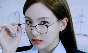 Nayeon 나연 TWICE 트와이스 masturbates imagining sex scene fake porn 가짜 포르노