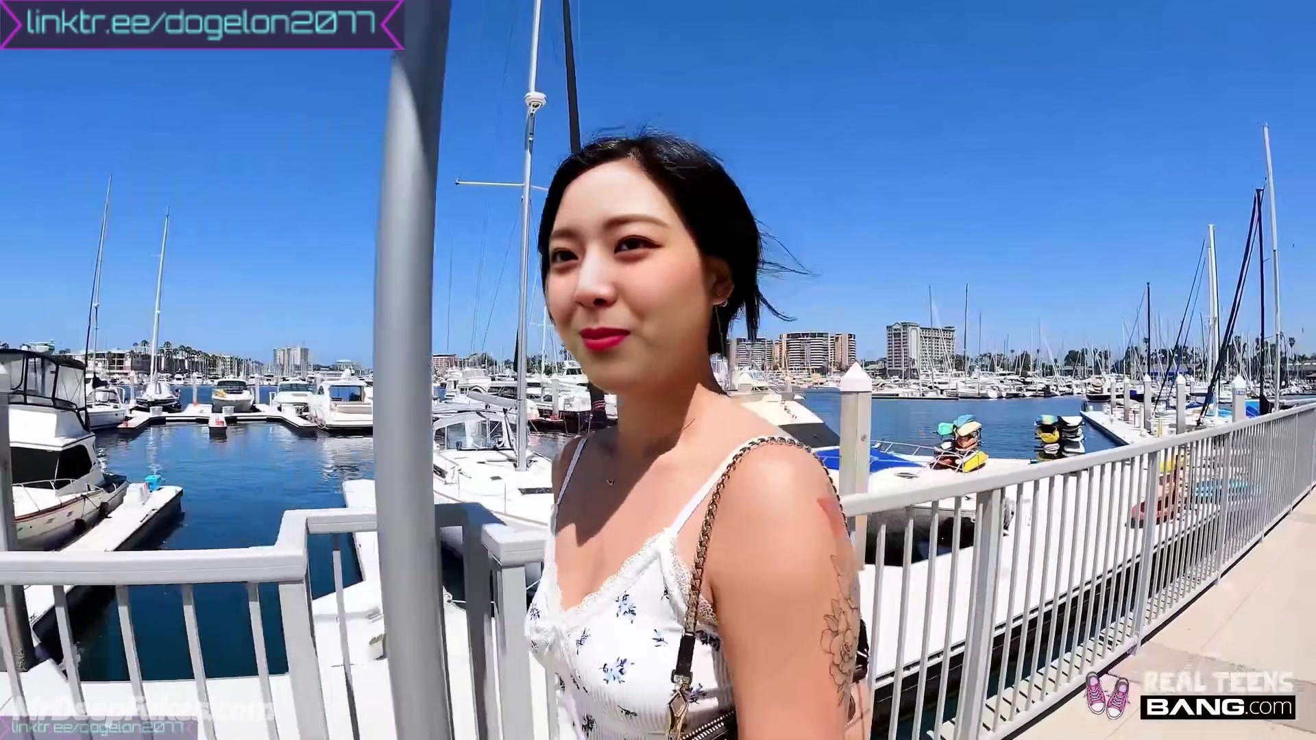 Taxi driver fucked Yuna – (신유나 있지) smart face change