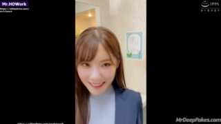 Passionate sex Taeyeon SNSD in the ass in the ladies room (케이팝 아이돌 태연)