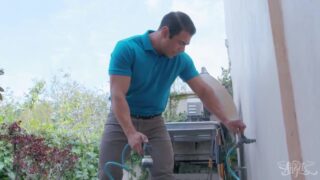 Pro wrestler Becky Lynch makes her pervy neighbor pay with a hard barebacking