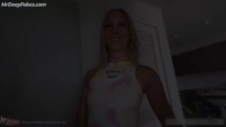 Fake Laura Birn / Lustful blonde became entertainment for the evening